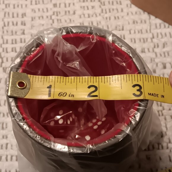 NIOB Leatherette faux black leather w/ red velvet lining dice cup & 5 red dice - Picture 11 of 11